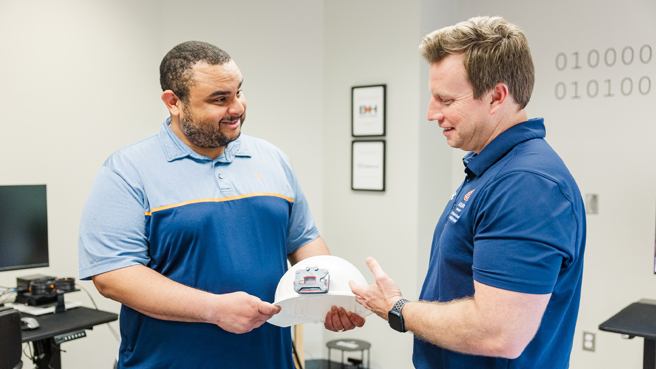 Bezpieczeństwo inwestycji: Wpływ weryfikacji uprawnień budowlanych na odpowiedzialność prawną wykonawcy